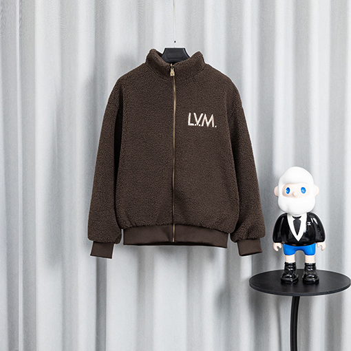 ルイヴィトン ランウェイのクラシックコート