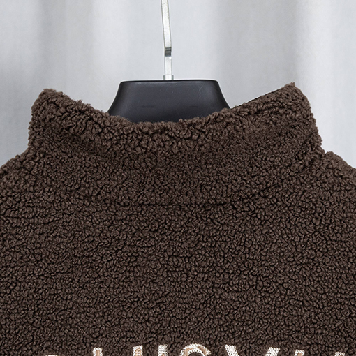 ルイヴィトン ランウェイのクラシックコート