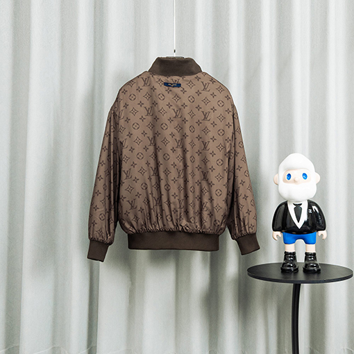 ルイヴィトン ランウェイのクラシックコート