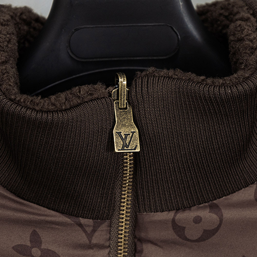 ルイヴィトン ランウェイのクラシックコート