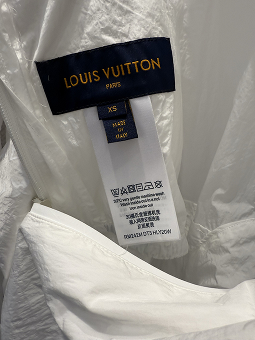 ルイヴィトンブランドコピー パッチワークモノグラム柄のフード付きジャケット