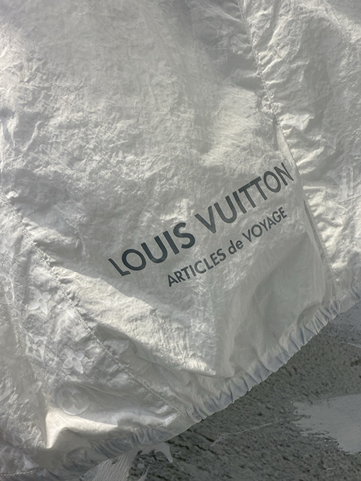 ルイヴィトンブランドコピー パッチワークモノグラム柄のフード付きジャケット