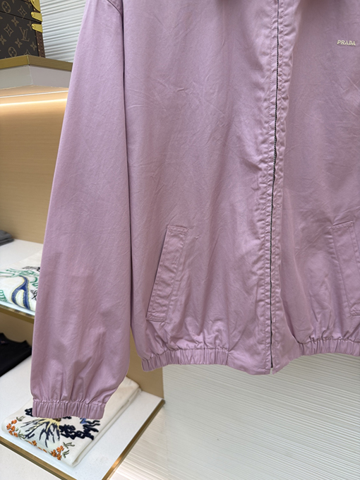 プラダブランドスーパーコピー ジッパー付き長袖刺繍ロゴジャケット