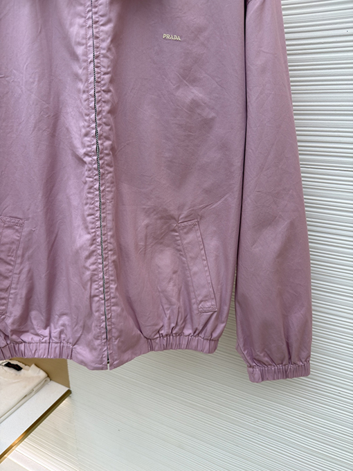 プラダブランドスーパーコピー ジッパー付き長袖刺繍ロゴジャケット