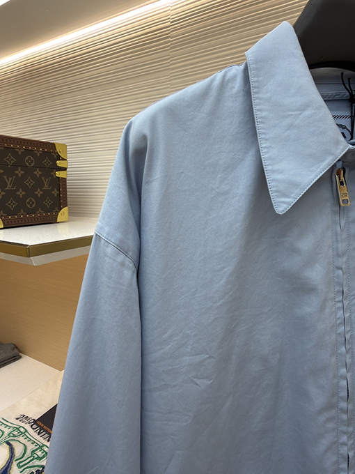 プラダブランドスーパーコピー ジッパー付き長袖刺繍ロゴジャケット