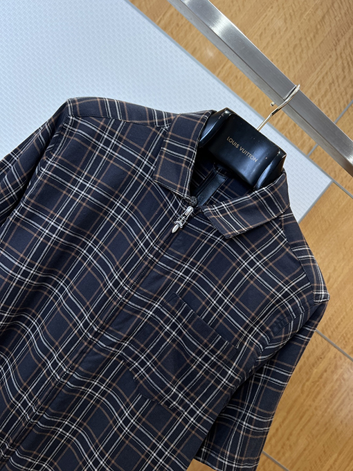 クロムハーツスーパーコピー カラーブロックチェック柄のジップアップ半袖襟付きシャツ