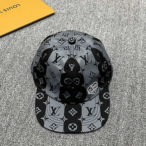 ルイヴィトンコピー ニュークラシックベースボールキャップ