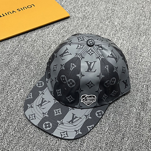 ルイヴィトンコピー ニュークラシックベースボールキャップ