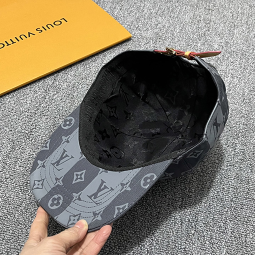ルイヴィトンコピー ニュークラシックベースボールキャップ