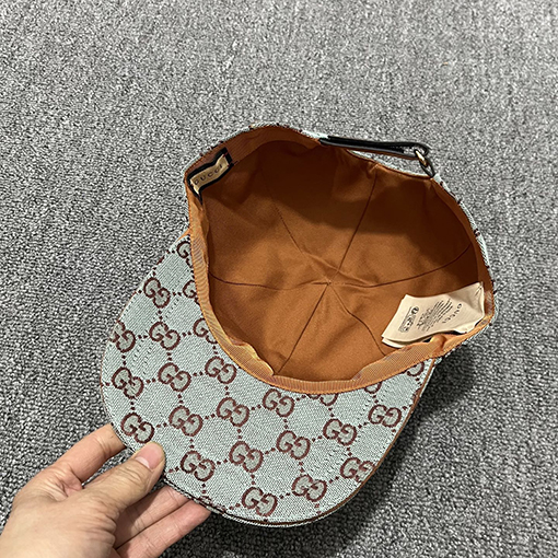 グッチスーパーコピー メタルダブルGベースボールキャップ