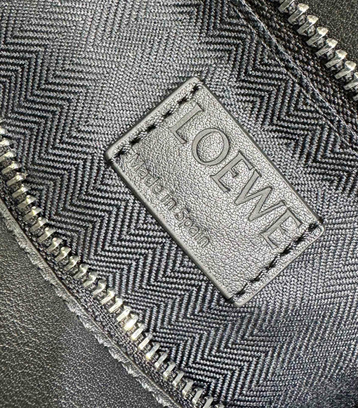 ロエベブランドコピー Puzzle レディースクラシックなパンクスタイルのハンドバッグ