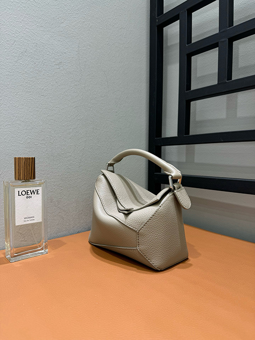 ロエベコピー Puzzle Small レディースファッションハンドバッグ