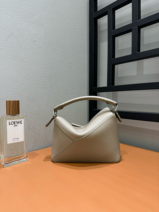 ロエベコピー Puzzle Small レディースファッションハンドバッグ