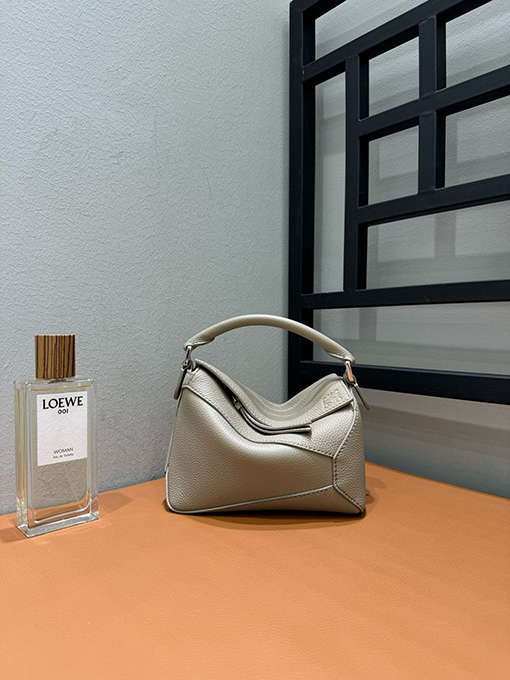 ロエベ Puzzle Mini 新モデルレディースファッションハンドバッグ