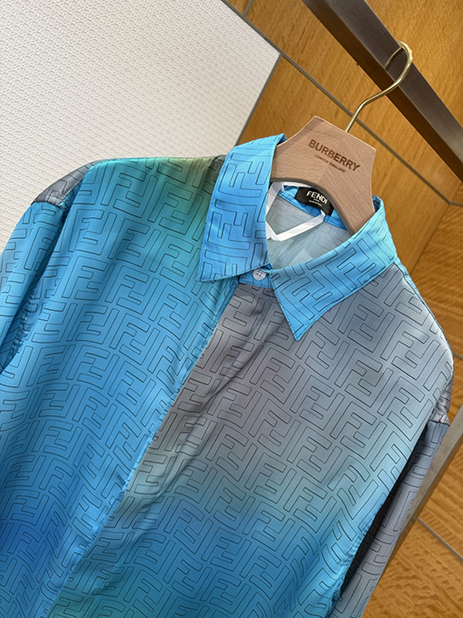 フェンディ グラデーション柄ジャカード織りの半袖シャツ