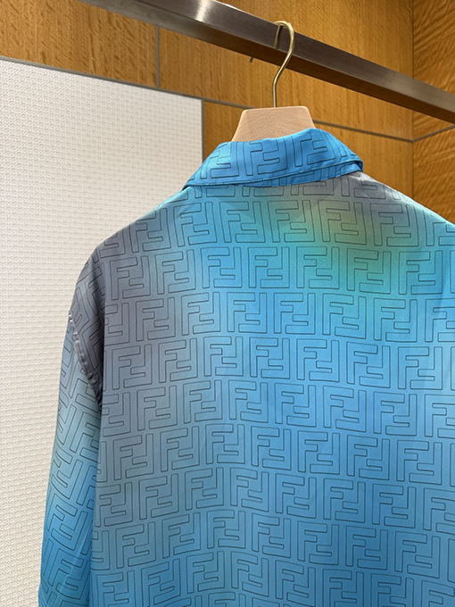 フェンディ グラデーション柄ジャカード織りの半袖シャツ