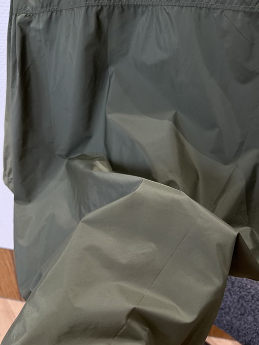 プラダ ポケット付きトライアングルロゴ入り半袖襟付きジャケット