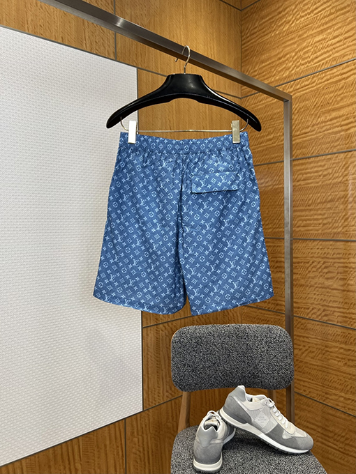 ルイヴィトンコピー 総柄ジャカード織りの半袖シャツとショートパンツのセット