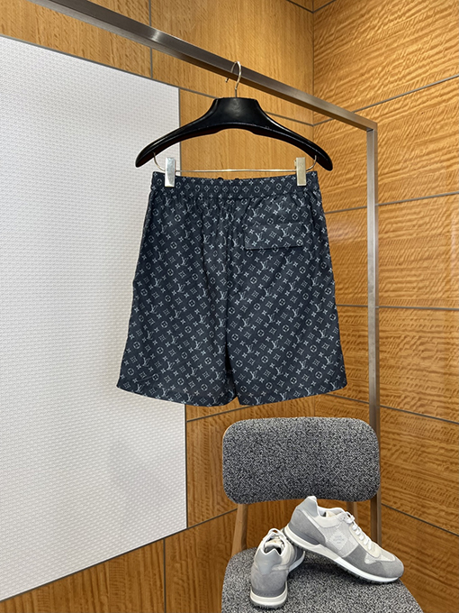 ルイヴィトンコピー 総柄ジャカード織りの半袖シャツとショートパンツのセット