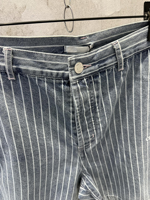 ディオールスーパーコピー Christian Dior Couture ストライプ柄の薄デニムショートパンツ