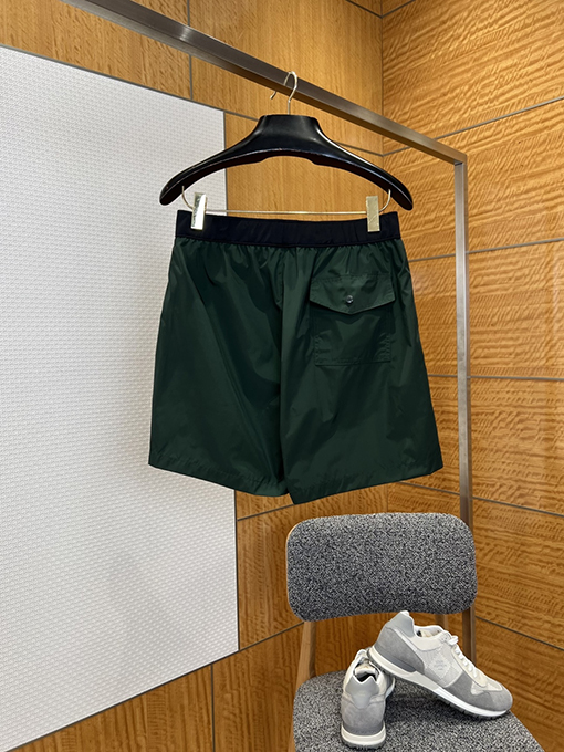 モンクレール ロゴ入りドローストリングカジュアルショーツ