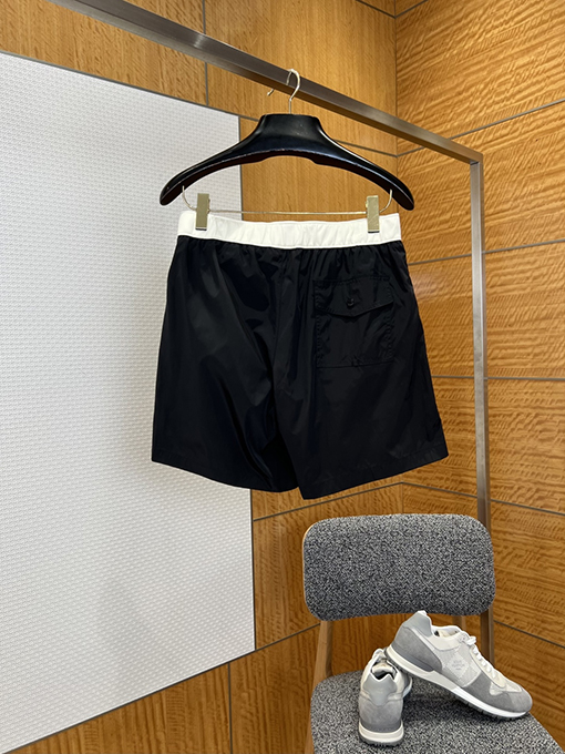 モンクレール ロゴ入りドローストリングカジュアルショーツ