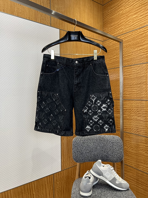 ルイヴィトンブランドスーパーコピー ダメージのモノグラムデニムカーゴショーツ