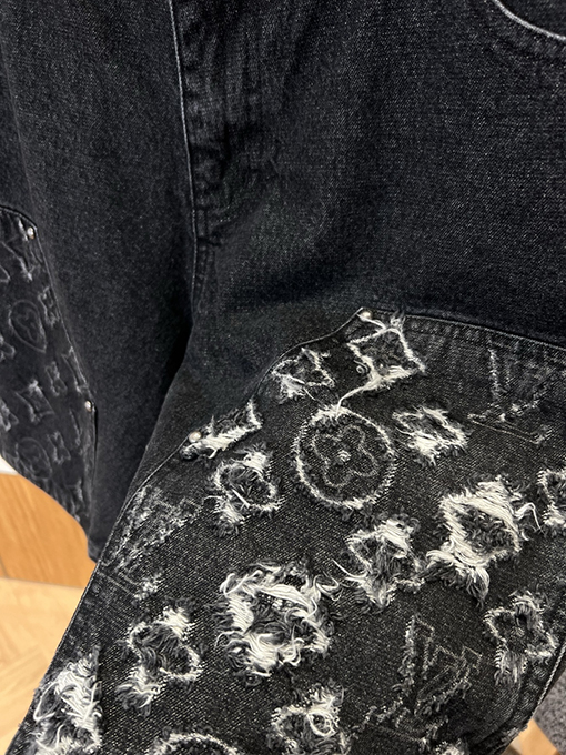 ルイヴィトンブランドスーパーコピー ダメージのモノグラムデニムカーゴショーツ