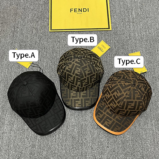 フェンディ クラシックなモノグラム入りベースボールキャップ