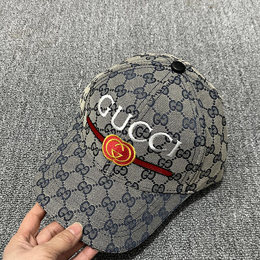 グッチ GUCCI は公式サイトと同期していますベースボールキャップ