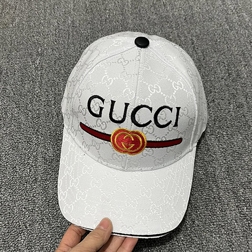 グッチ GUCCI は公式サイトと同期していますベースボールキャップ