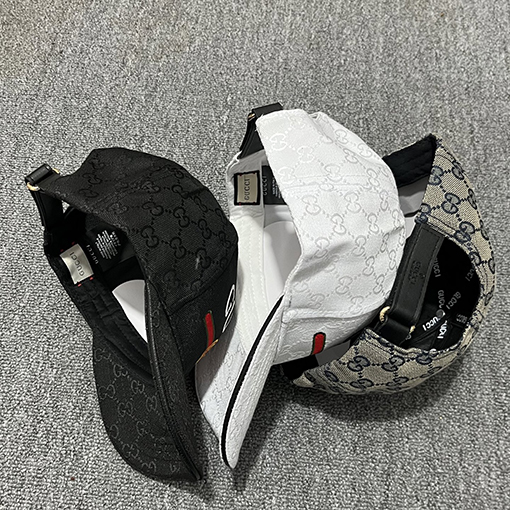 グッチ GUCCI は公式サイトと同期していますベースボールキャップ