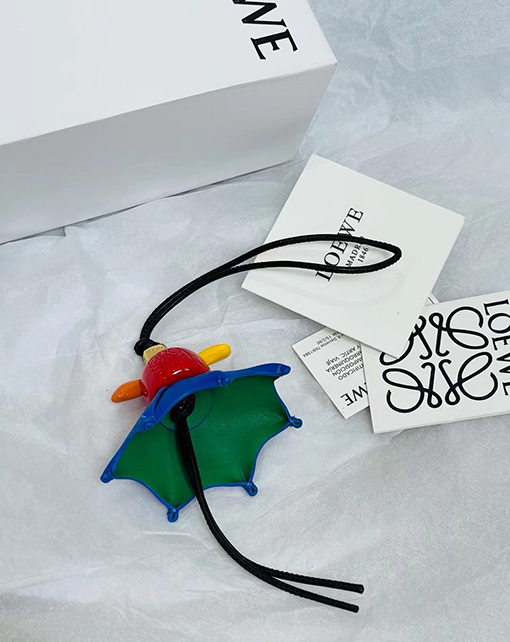 ロエベ Puzzle ファッション10周年の限定スプライトキーホルダー