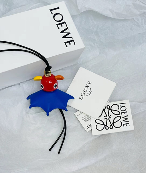 ロエベ Puzzle ファッション10周年の限定スプライトキーホルダー