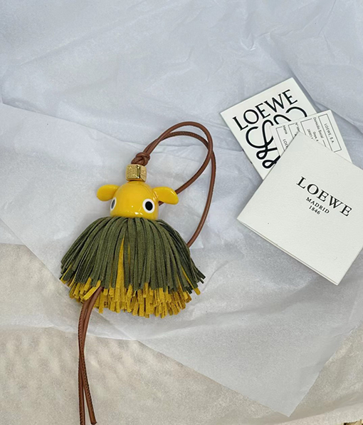 ロエベスーパーコピー Puzzle クラシック10周年の限定スプライトキーホルダー