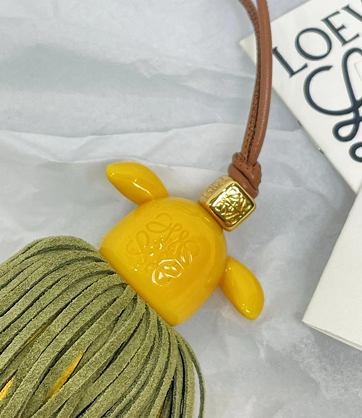 ロエベスーパーコピー Puzzle クラシック10周年の限定スプライトキーホルダー