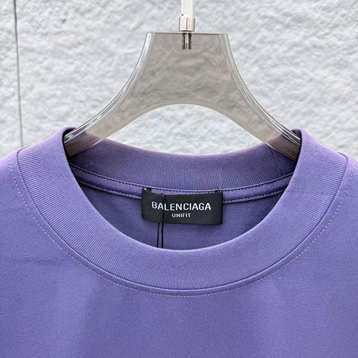 バレンシアガブランドコピー 3Dエポキシ樹脂文字ロゴ入り半袖Tシャツ