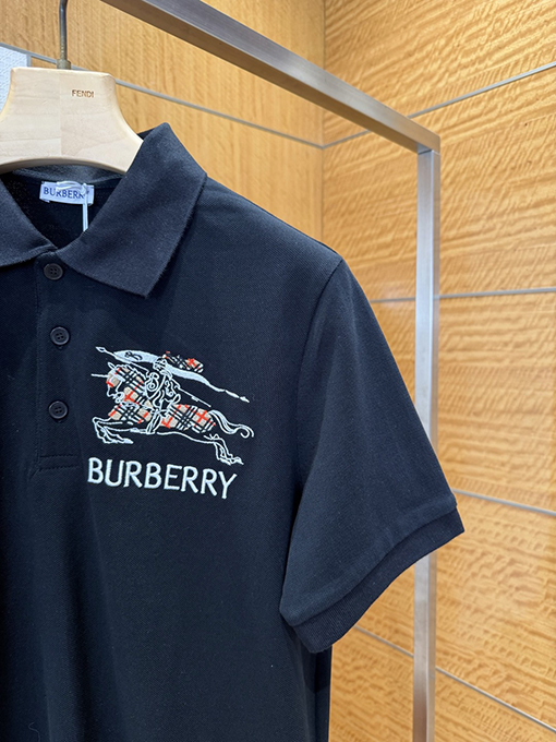 バーバリーブランドスーパーコピー BURBERRY チェック柄の乗馬刺繍入り半袖ポロシャツ