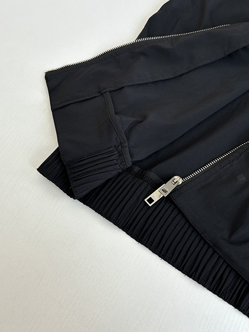 ディオールコピー Dior アベニューモンテーニュのロゴ刺繍入りスタンドカラージップアップナイロンジャケット