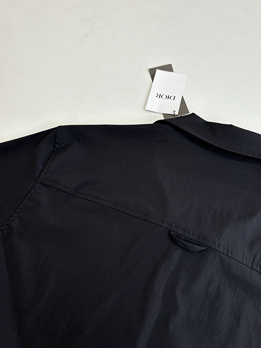 ディオールコピー Dior アベニューモンテーニュのロゴ刺繍入りスタンドカラージップアップナイロンジャケット