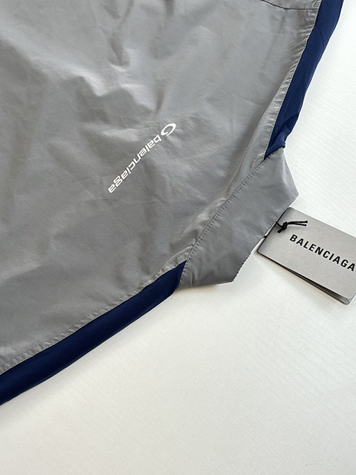 バレンシアガ BALENCIAGA カラーブロックの長袖シャツ
