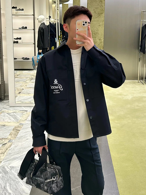 グッチ GUCCI ポケットプリントのラペルワークジャケット