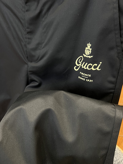 グッチコピー GUCCI ロゴプリント入りパンツ