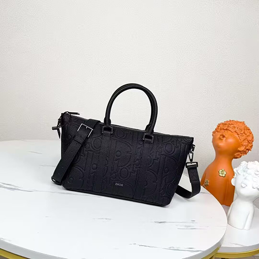 ディオールブランドコピー クラシックでスタイリッシュな全面ロゴ入りクラッチバッグ／ショルダーバッグ