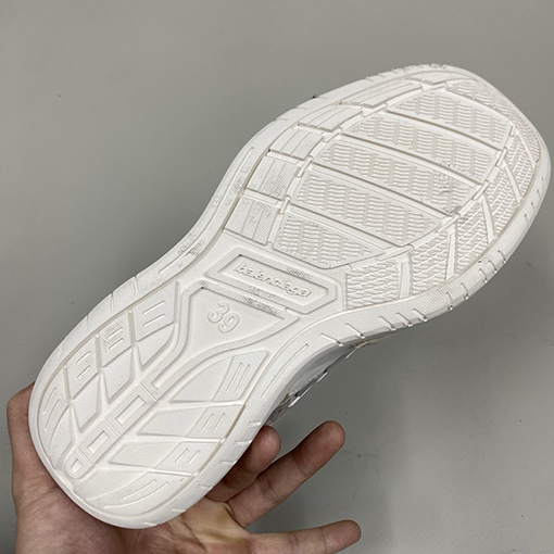 バレンシアガ Hamptons スエードのカップルスニーカー