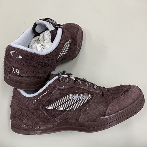 バレンシアガ Hamptons スエードのカップルスニーカー