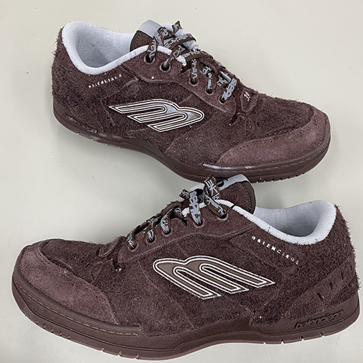 バレンシアガ Hamptons スエードのカップルスニーカー