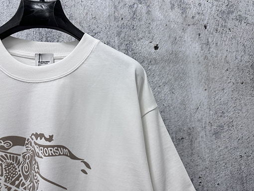 バーバリー ウォーホースナイトフロッキー半袖Tシャツ