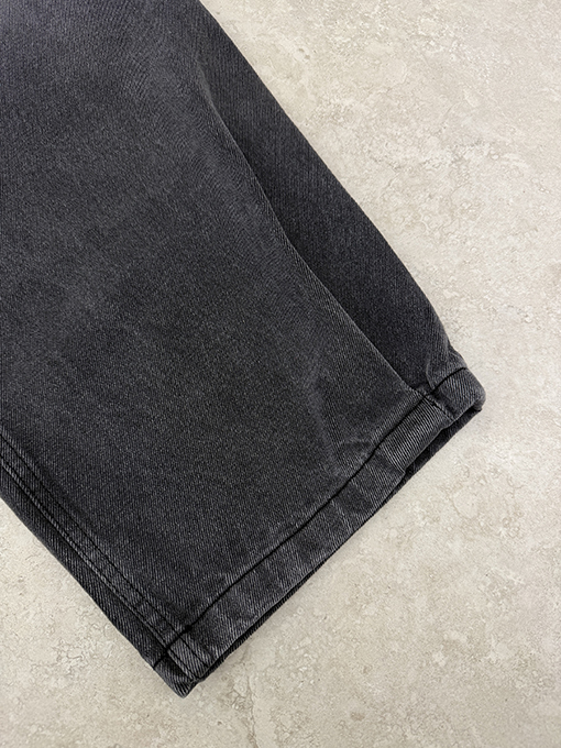 ロエベスーパーコピー レザーラベルウォッシュドジーンズ