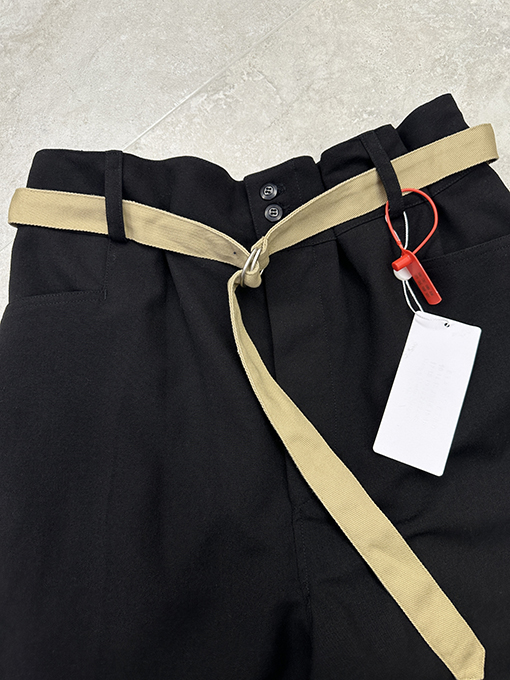 マルタンマルジェラ ベルト付きカジュアルパンツ